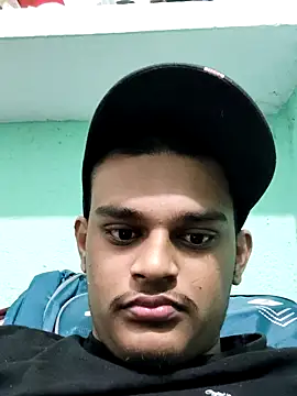 Snapshot of rajaRoyd chatting on November 11, 2025, 7:14 am rajaRoyd online show from November 11, 2025, 7:14 am