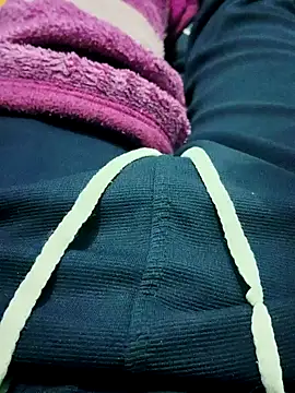 Snapshot of rajaRoyd chatting on February 13, 2025, 3:56 pm rajaRoyd online show from February 13, 2025, 3:56 pm