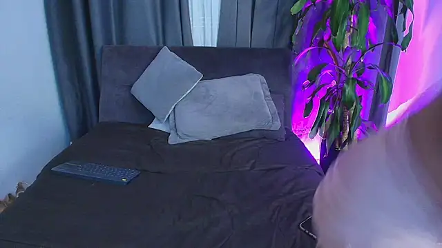 Aliciawonderxx online show from April 4, 2026, 12:06 am