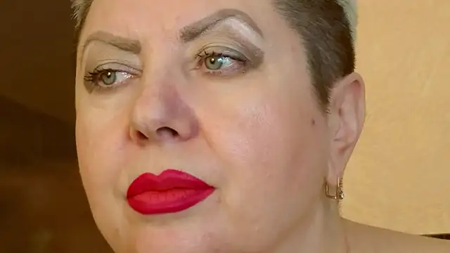 LadyPosh online show from January 31, 2025, 1:43 am
