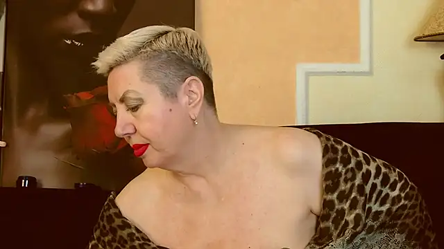 LadyPosh online show from January 25, 2025, 1:43 am
