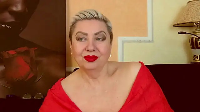Snapshot of LadyPosh chatting on May 20, 2026, 7:55 pm LadyPosh online show from May 20, 2026, 7:55 pm