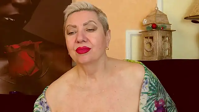 LadyPosh online show from December 17, 2025, 11:10 pm