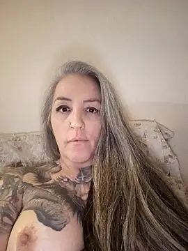 Snapshot of vamporasuccubus19777 chatting on November 15, 2025, 2:37 am vamporasuccubus19777 online show from November 15, 2025, 2:37 am