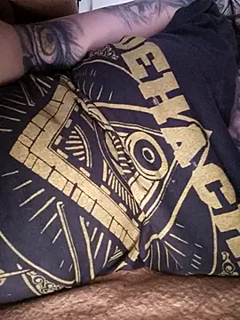 Snapshot of vamporasuccubus19777 chatting on November 9, 2025, 8:29 am vamporasuccubus19777 online show from November 9, 2025, 8:29 am