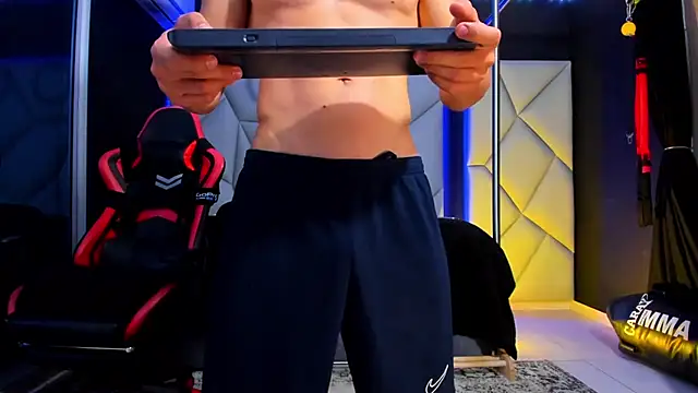 Aydenmiller96 online show from February 19, 2026, 2:19 am