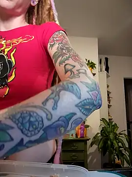 Snapshot of LucidLucy chatting on September 25, 2025, 1:44 am LucidLucy online show from September 25, 2025, 1:44 am