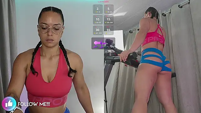 Snapshot of afroditaP_ chatting on October 9, 2025, 9:43 am afroditaP online show from October 9, 2025, 9:43 am