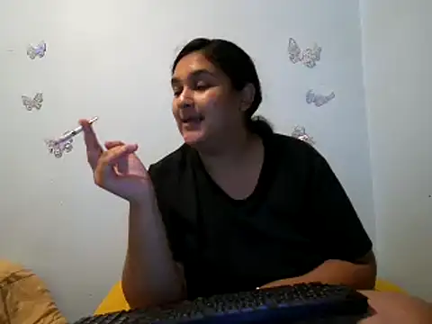 Snapshot of Indianbloom- chatting on October 5, 2025, 9:49 pm Indianbloom- online show from October 5, 2025, 9:49 pm