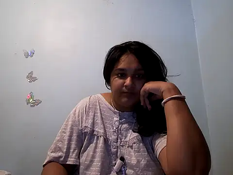 Snapshot of Indianbloom- chatting on October 2, 2025, 10:35 pm Indianbloom- online show from October 2, 2025, 10:35 pm