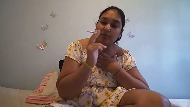 Snapshot of Indianbloom- chatting on September 21, 2025, 9:47 am Indianbloom- online show from September 21, 2025, 9:47 am