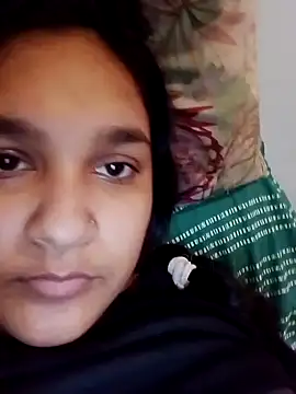 Snapshot of Indianbloom- chatting on October 30, 2025, 2:04 pm Indianbloom- online show from October 30, 2025, 2:04 pm