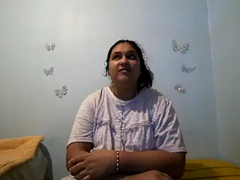 Snapshot of Indianbloom- chatting on October 4, 2025, 5:03 pm Indianbloom- online show from October 4, 2025, 5:03 pm