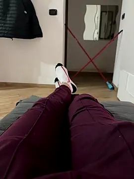 Io1994 online show from December 13, 2025, 11:33 pm