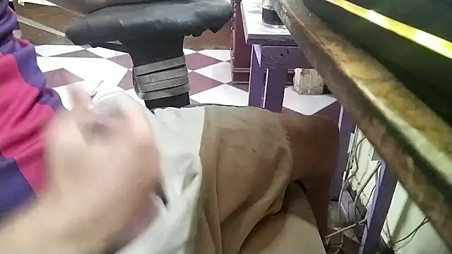 Snapshot of growing20yo chatting on November 1, 2025, 11:20 pm growing20yo online show from November 1, 2025, 11:20 pm