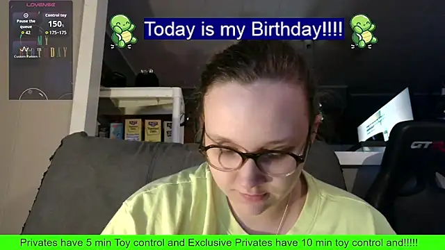 Snapshot of ZeTurtleMaster chatting on September 26, 2025, 2:18 am ZeTurtleMaster online show from September 26, 2025, 2:18 am