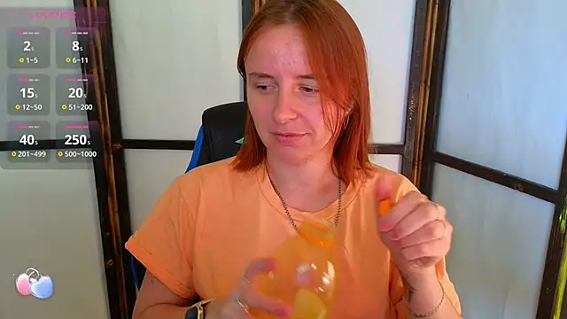 DanaMartina online show from September 22, 2025, 1:50 pm