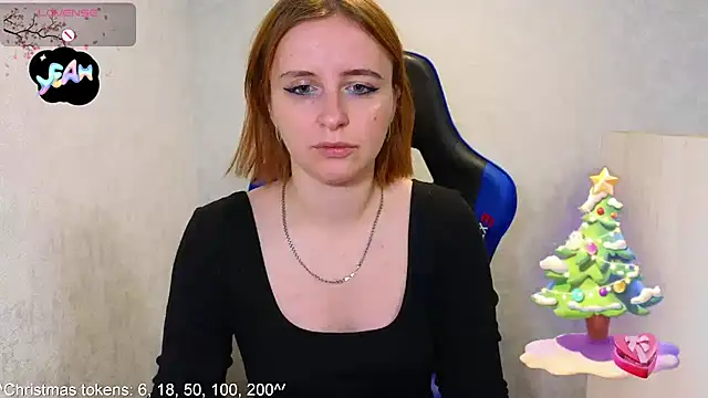 DanaMartina online show from December 19, 2025, 4:20 pm