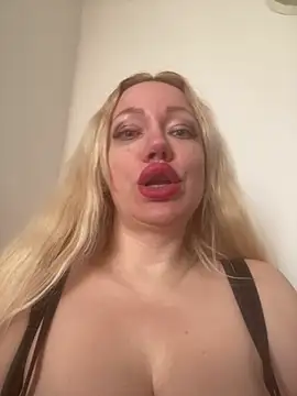 SofiaJoy online show from March 13, 2026, 12:10 pm