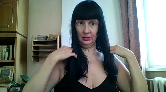 MelanyBanks online show from March 8, 2025, 6:32 am
