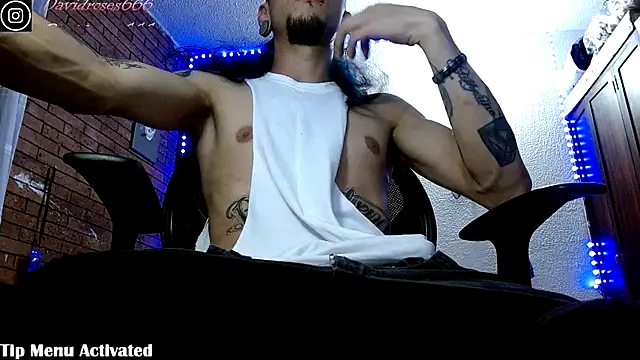 davidroses420 online show from November 19, 2025, 11:49 pm