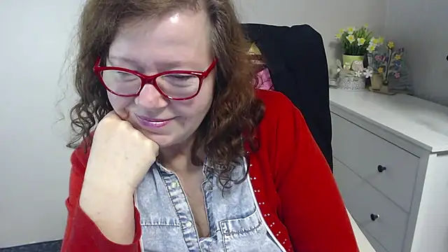 Adelewildx online show from February 12, 2025, 7:34 am