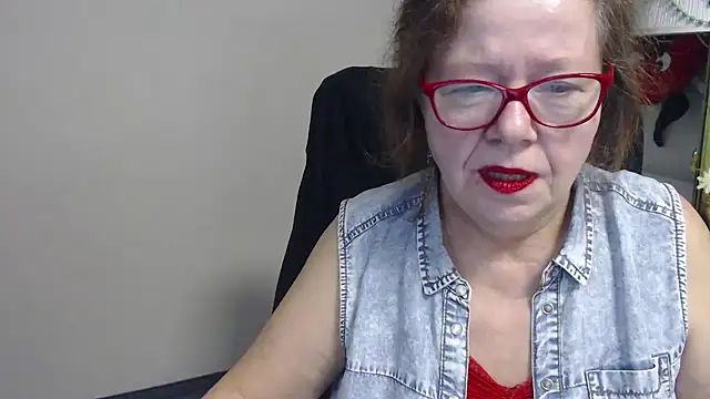 Adelewildx online show from February 27, 2025, 7:41 am