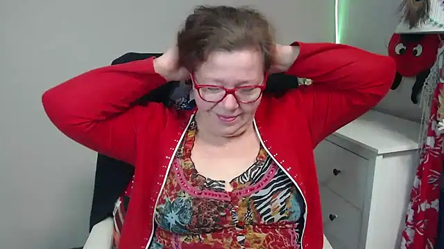 Adelewildx online show from February 26, 2025, 7:02 am