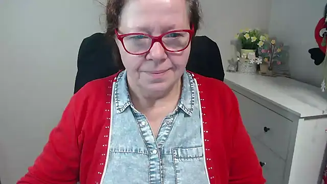 Adelewildx online show from February 4, 2025, 4:37 am