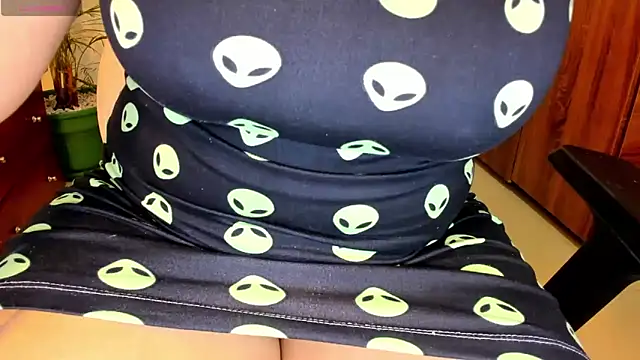 Snapshot of darsha_sahu chatting on February 26, 2025, 6:08 am darsha sahu online show from February 26, 2025, 6:08 am