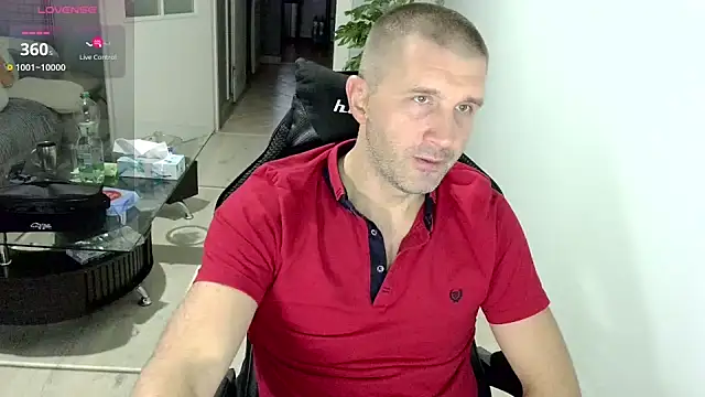 Snapshot of Maribor chatting on October 22, 2025, 5:18 am Maribor online show from October 22, 2025, 5:18 am