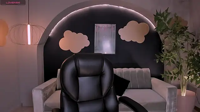 BrennaWalker online show from February 15, 2025, 3:31 am