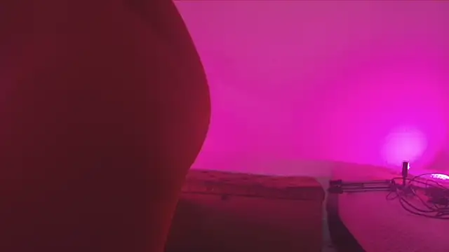 Snapshot of emyli_sw_ chatting on October 11, 2025, 3:07 am emyli sw  online show from October 11, 2025, 3:07 am