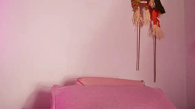 Snapshot of emyli_sw_ chatting on October 22, 2025, 3:06 am emyli sw  online show from October 22, 2025, 3:06 am