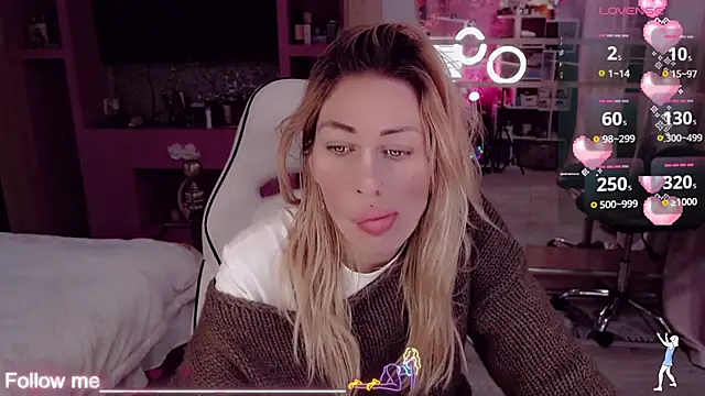 AnnieGOld  online show from January 15, 2026, 12:47 am