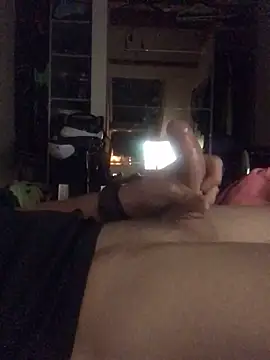 Snapshot of Chris-LE91 chatting on October 2, 2025, 2:59 am Chris-LE91 online show from October 2, 2025, 2:59 am