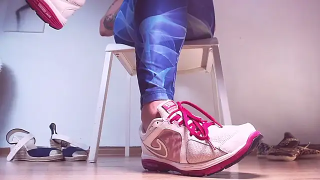 Snapshot of Foot_Goddes_ chatting on March 19, 2025, 10:00 am Foot Goddes online show from March 19, 2025, 10:00 am