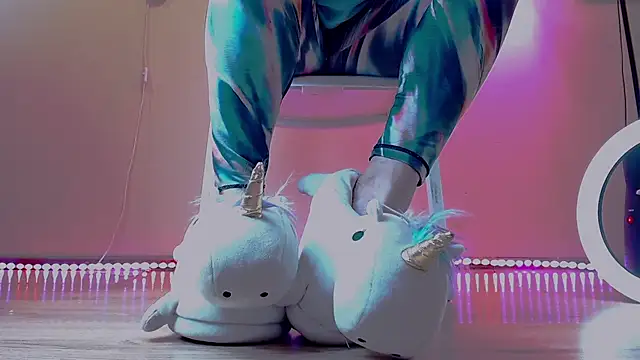 Snapshot of Foot_Goddes_ chatting on December 18, 2024, 10:30 am Foot Goddes online show from December 18, 2024, 10:30 am