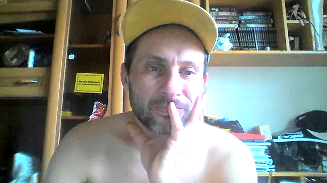 Snapshot of FireFox_Feel chatting on February 26, 2025, 11:00 am FireFox Feel online show from February 26, 2025, 11:00 am