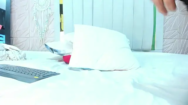 Snapshot of Rebecca_Mitchell chatting on October 13, 2025, 12:29 pm Rebecca Mitchell online show from October 13, 2025, 12:29 pm