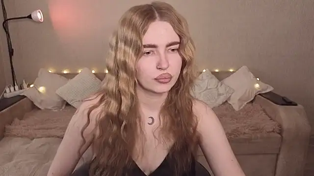 ViolettaLopez online show from June 9, 2026, 2:29 pm