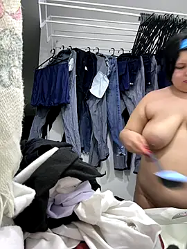 Snapshot of AshlyRouse chatting on September 19, 2025, 12:14 am AshlyRouse online show from September 19, 2025, 12:14 am