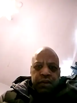 alfiebrown007 online show from February 9, 2026, 3:21 pm