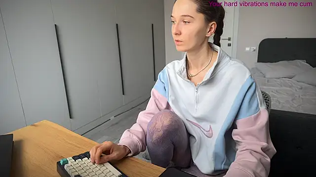 Chantwow online show from December 22, 2024, 8:38 am