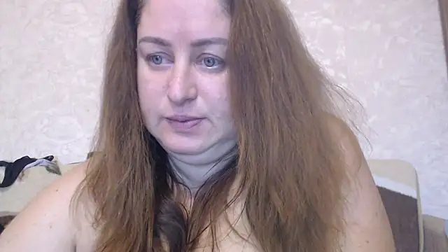 Snapshot of Amy_August chatting on October 25, 2025, 8:02 am Amy August online show from October 25, 2025, 8:02 am