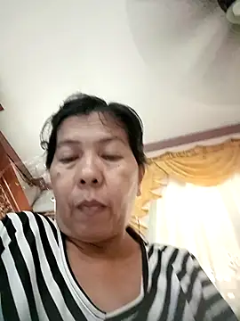 TropicalFlower online show from October 19, 2025, 6:27 am