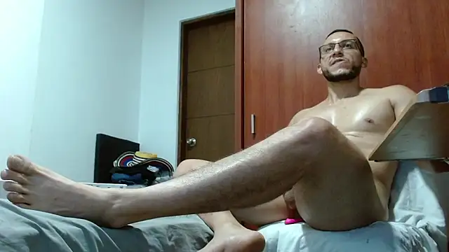 MarcusMilarc online show from March 19, 2025, 1:43 am