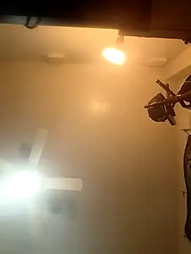 Snapshot of thefire420 chatting on November 1, 2025, 2:33 pm thefire420 online show from November 1, 2025, 2:33 pm