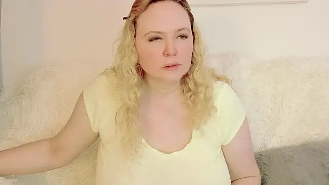 Snapshot of Sarah4you chatting on June 30, 2026, 8:42 pm Sarah4you online show from June 30, 2026, 8:42 pm
