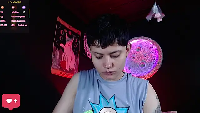 girl intense444 online show from April 5, 2026, 1:07 pm